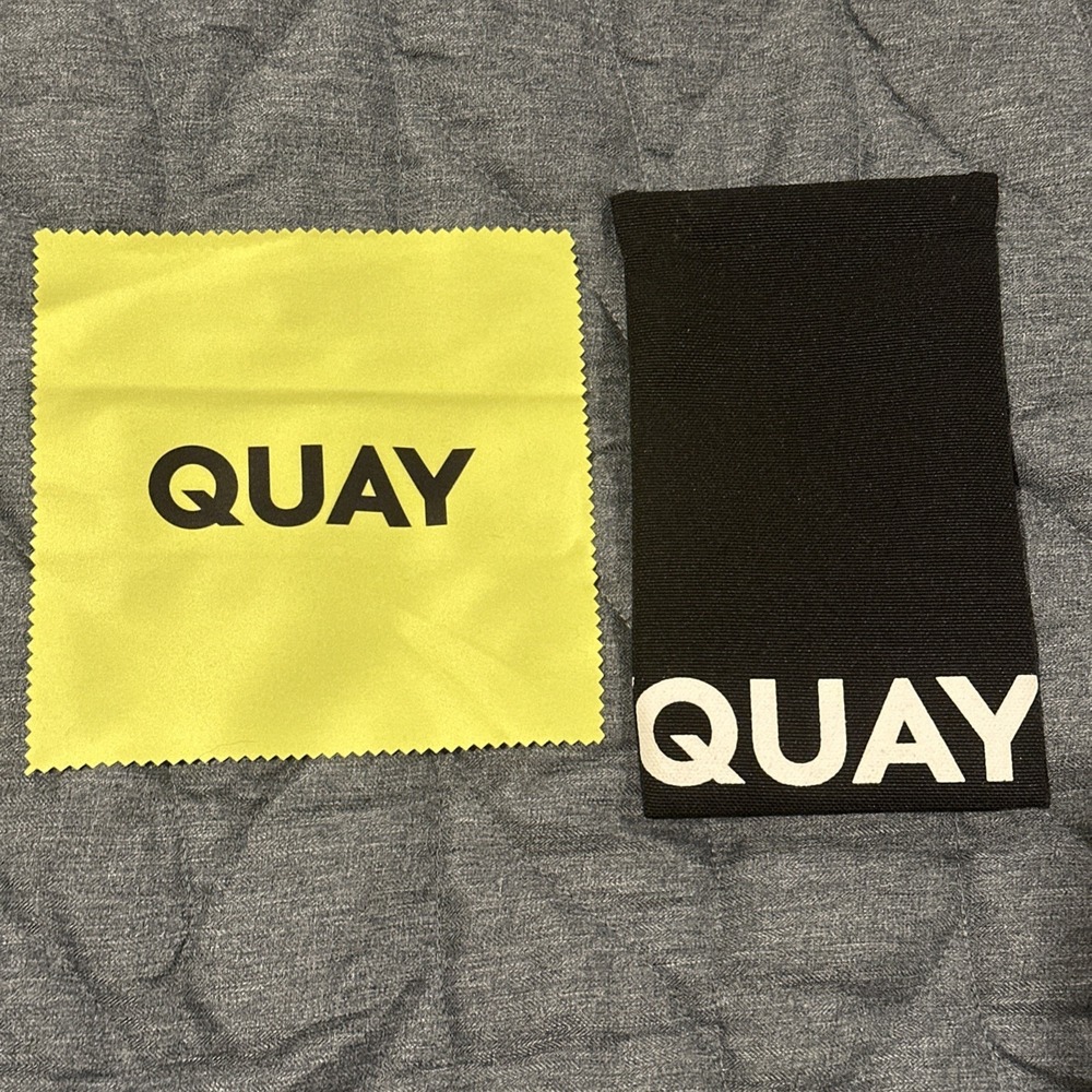 Quay Australia Sunglass Case Squeeze Pouch Cleaning Cloth Black Canvas - Picture 2 of 4
